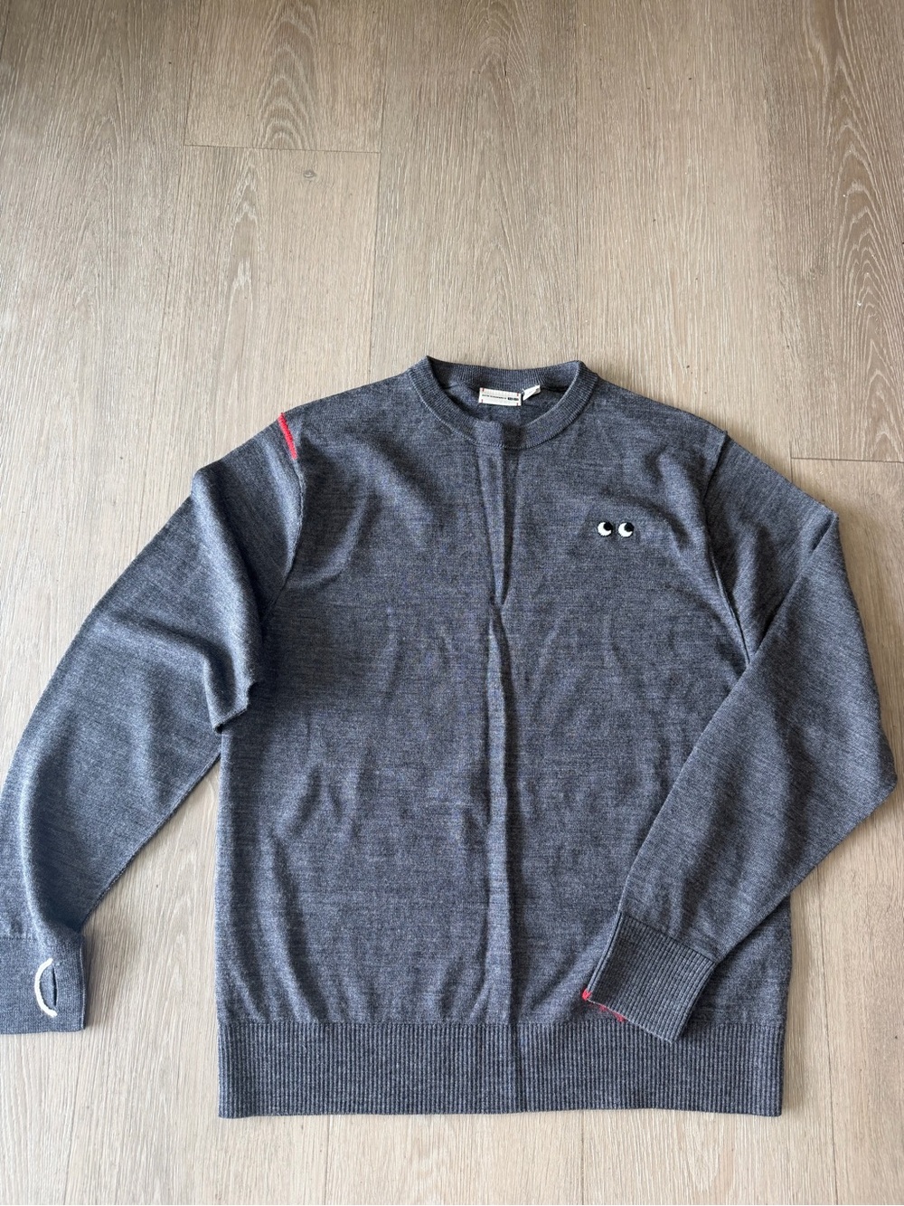 UNIQLO ANYA HINDMARCH 100% merino wool crewneck sweater